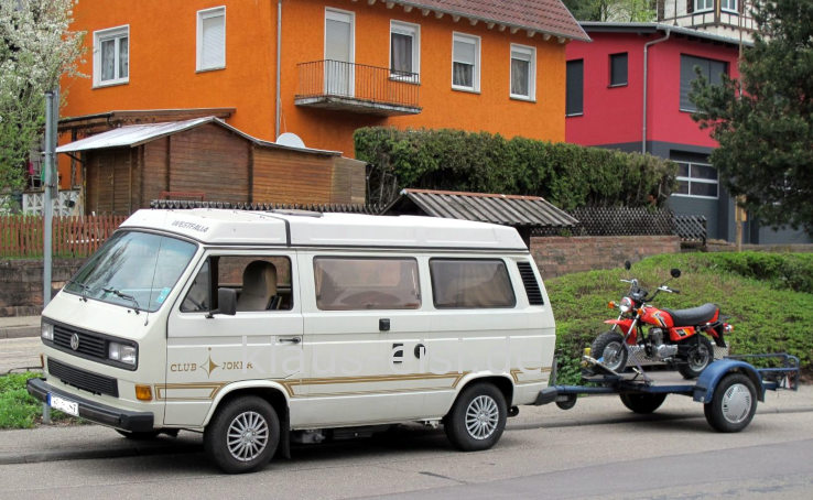VW Bus T3 , Honda CY50